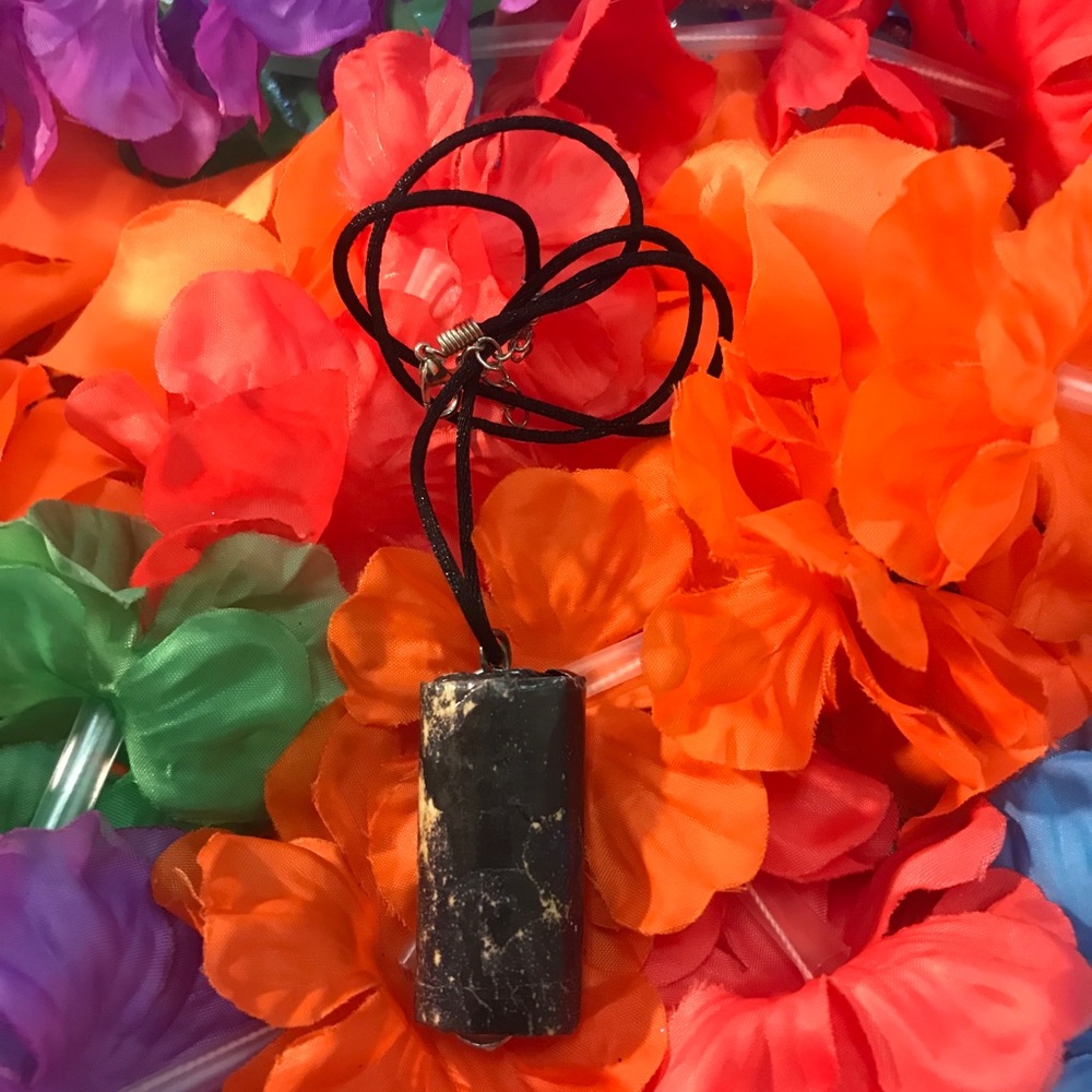 🖤🤍Necklace🤍🖤 - Picture 6 of 9